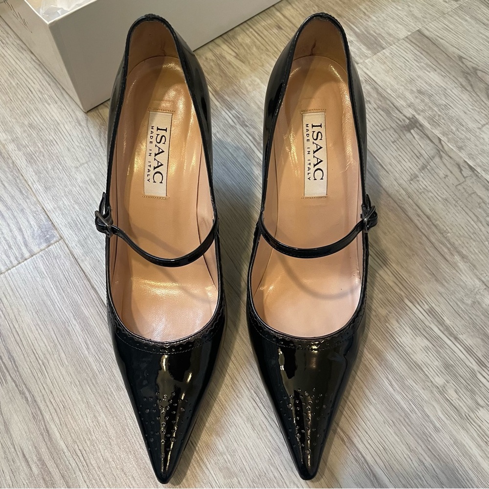 ISAAC black heel
